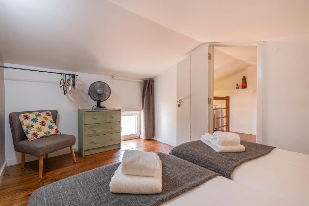 Alfama 2bdr Duplex W/ Balcony By Lovelystay Lejlighed